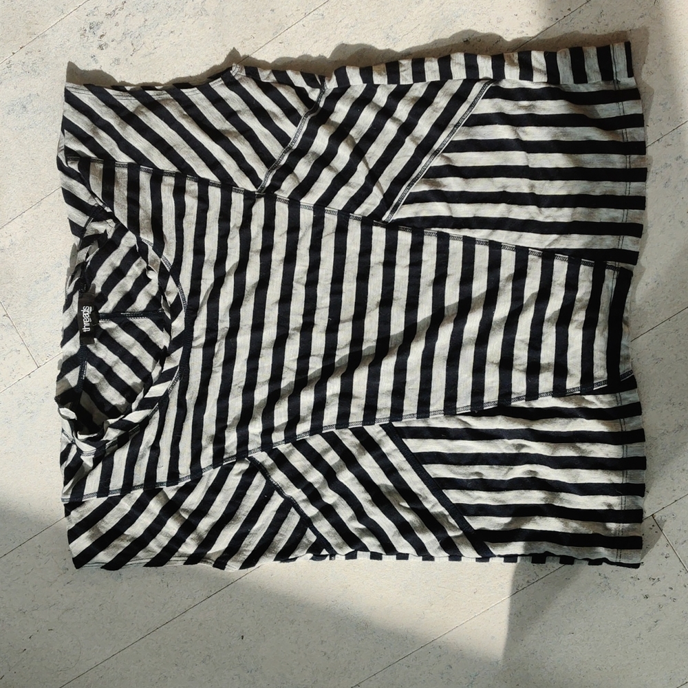 Saks fifth strip geometric boxy t-shirt tank top